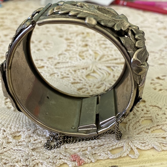 Beautiful antique cuff silver bracelet - Picture 3 of 5